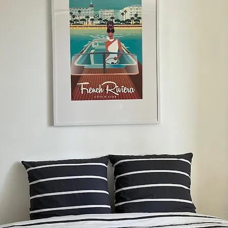 Seafront - Beautiful Flat With Aircon And Comfortable Loggia