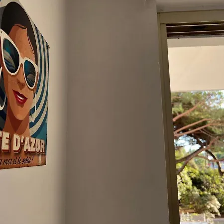 Seafront - Beautiful Flat With Aircon And Comfortable Loggia Apartmán *