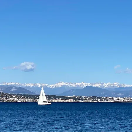 Seafront - Beautiful Flat With Aircon And Comfortable Loggia Apartman Vallauris