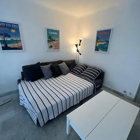 Seafront - Beautiful Flat With Aircon And Comfortable Loggia *