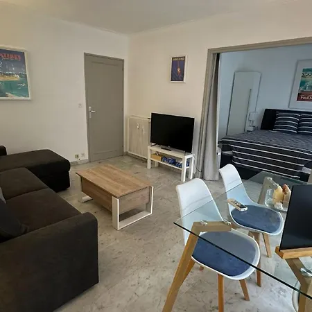 Seafront - Beautiful Flat With Aircon And Comfortable Loggia *