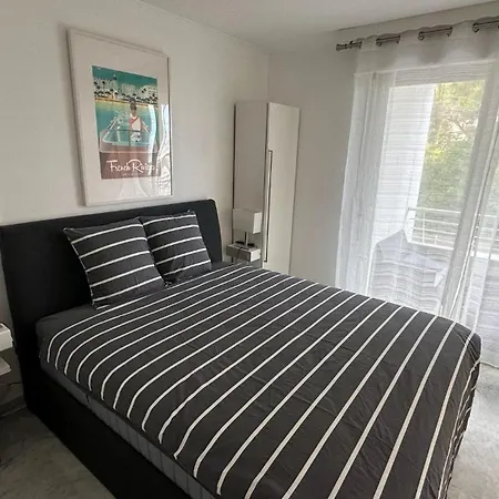 Seafront - Beautiful Flat With Aircon And Comfortable Loggia 아파트