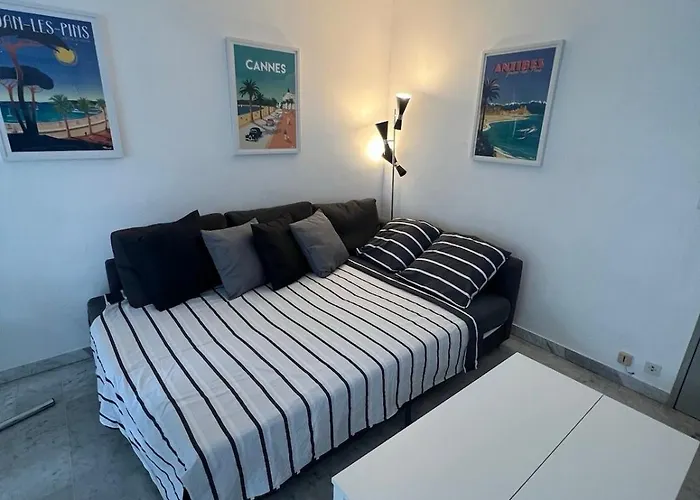 Seafront - Beautiful Flat With Aircon And Comfortable Loggia *